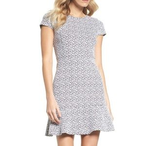 Floral Knit Jacquard Flounce Dress